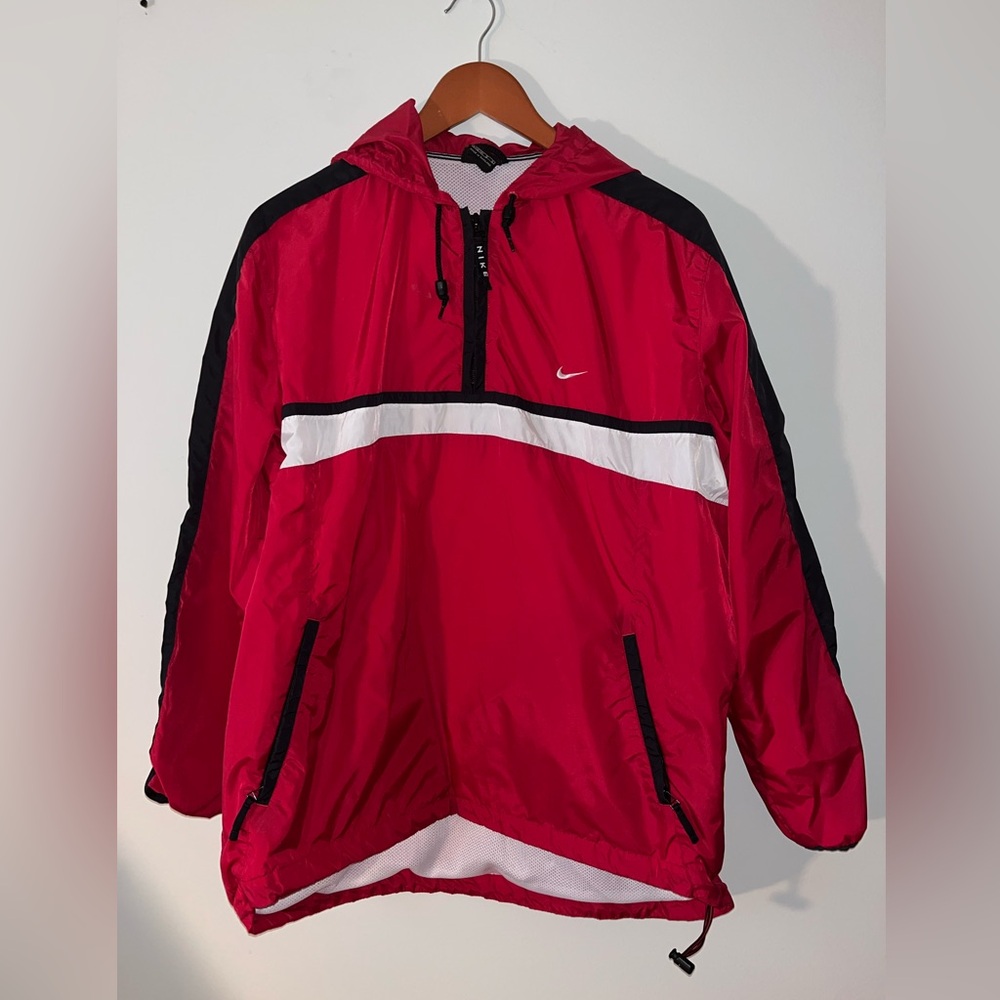 Nike Men's Red Windbreaker Jacket‎